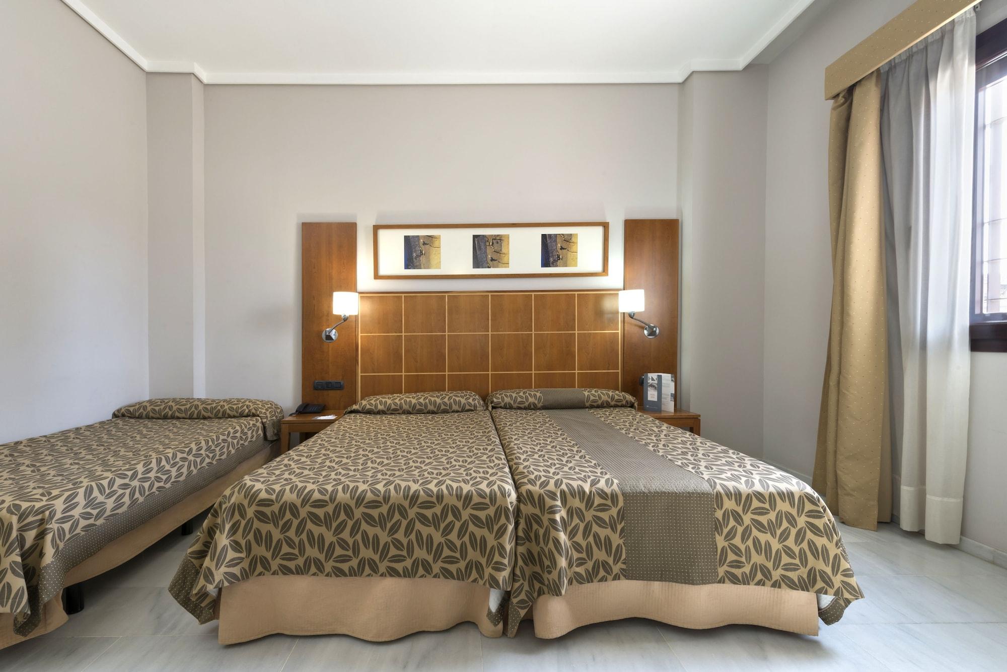 Exe Ciudad De Cordoba Hotell Exteriör bild