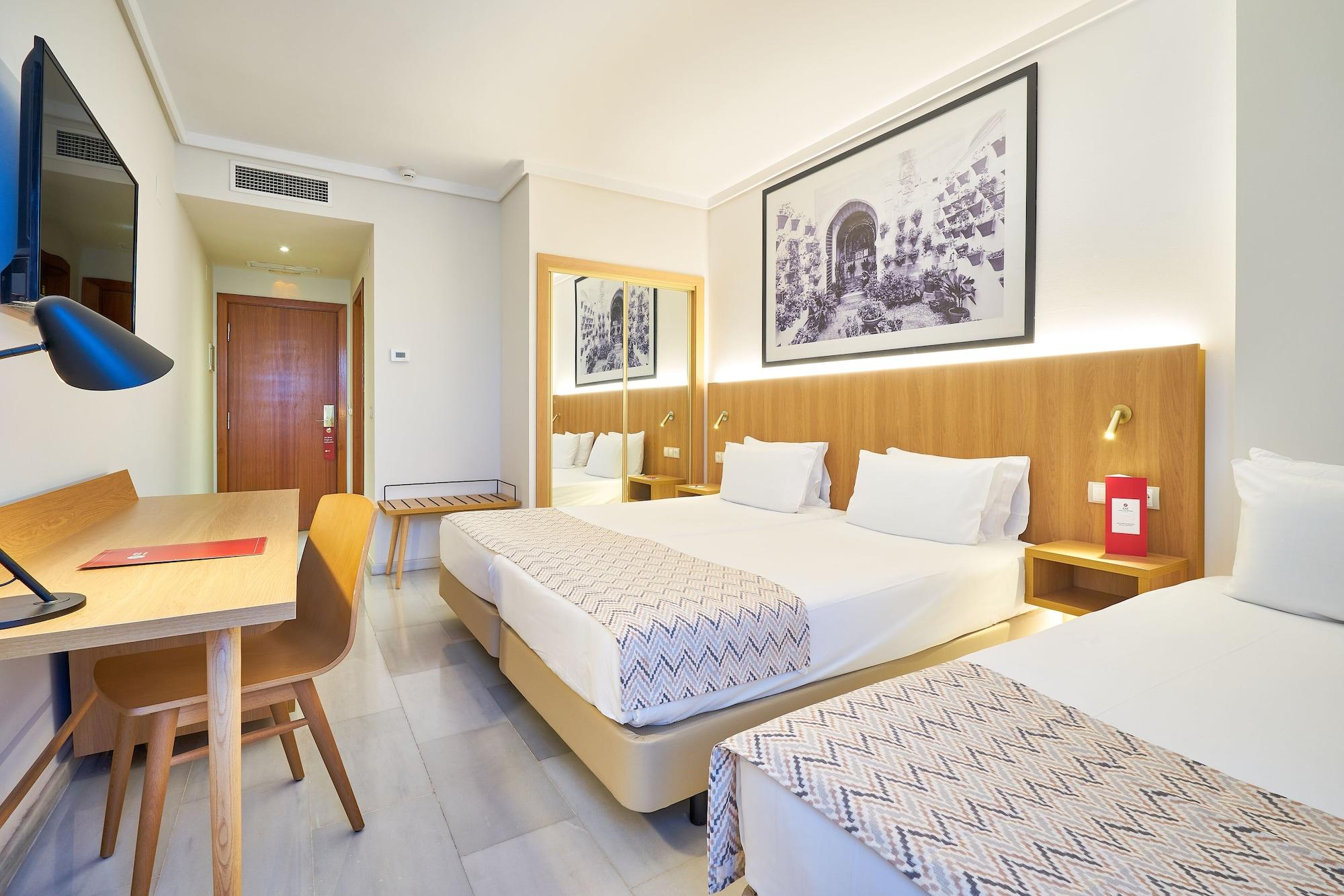 Exe Ciudad De Cordoba Hotell Exteriör bild