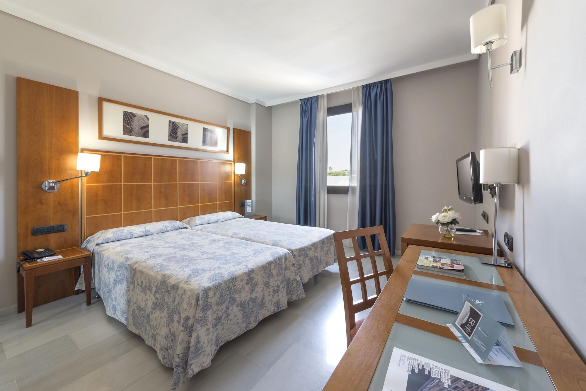Exe Ciudad De Cordoba Hotell Exteriör bild