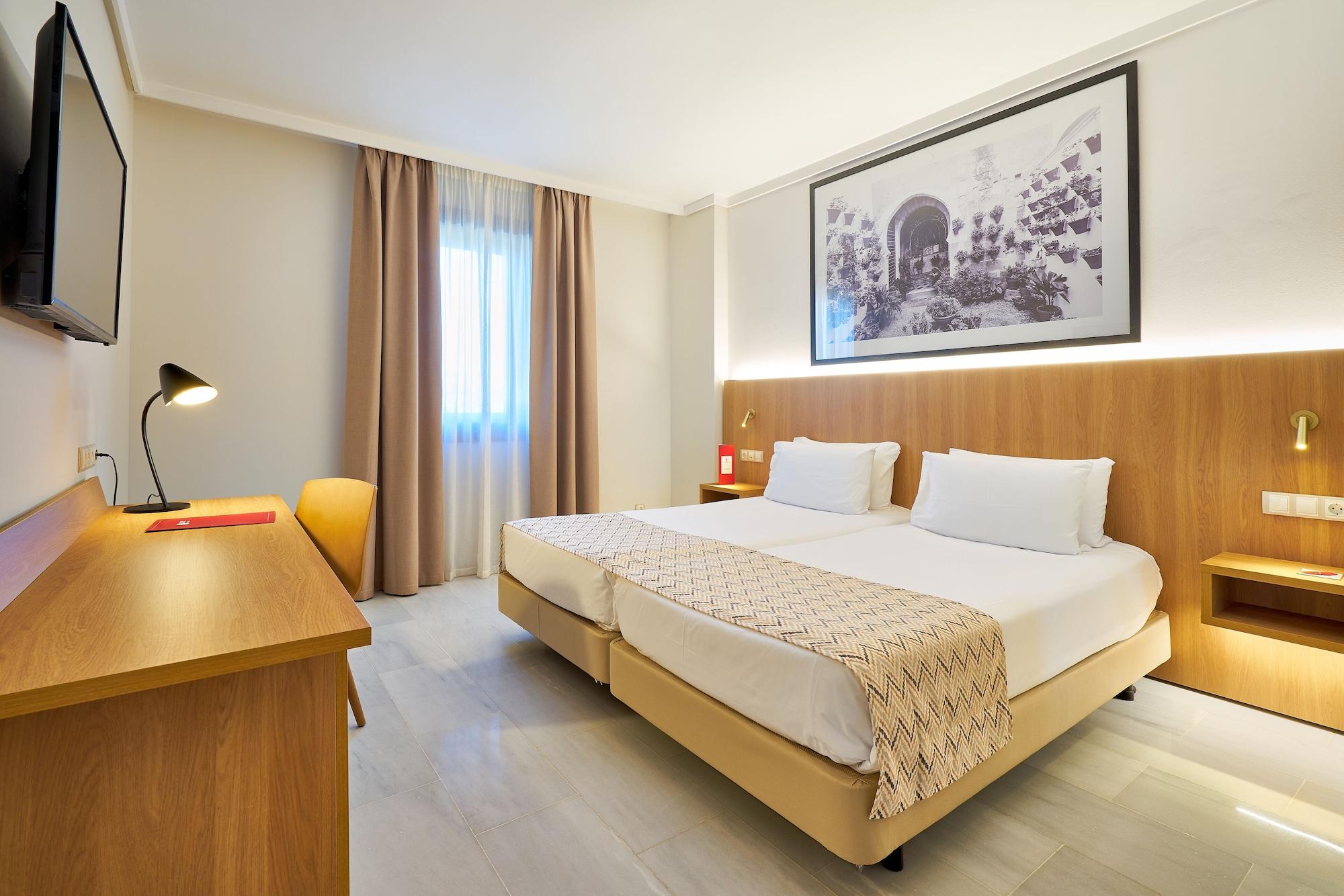 Exe Ciudad De Cordoba Hotell Exteriör bild