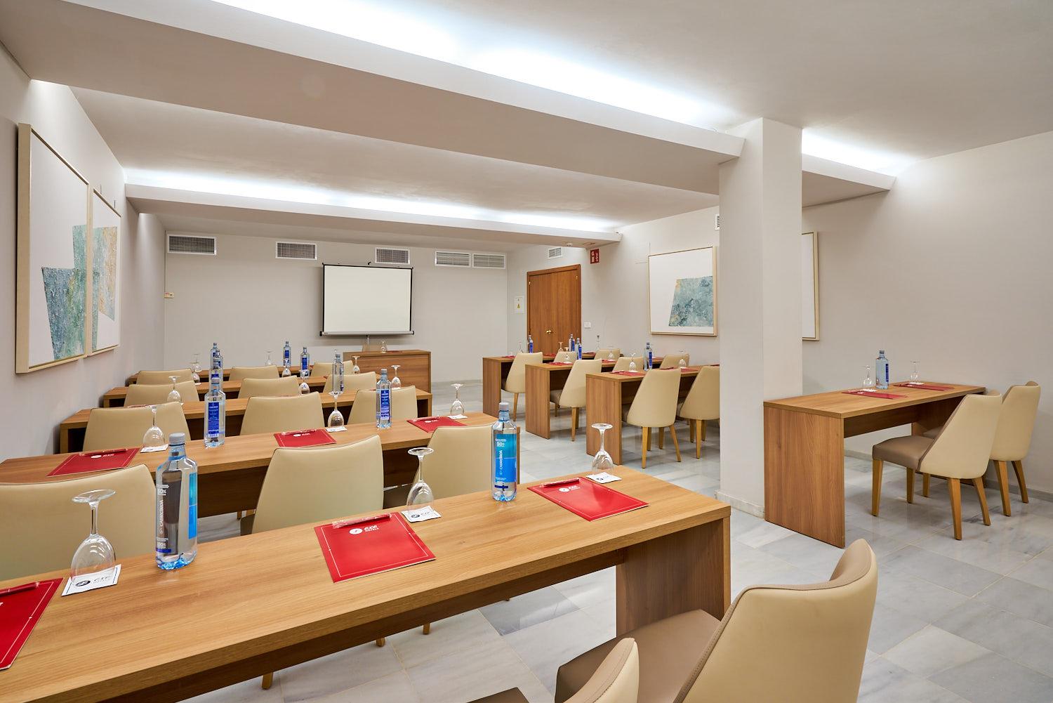 Exe Ciudad De Cordoba Hotell Exteriör bild